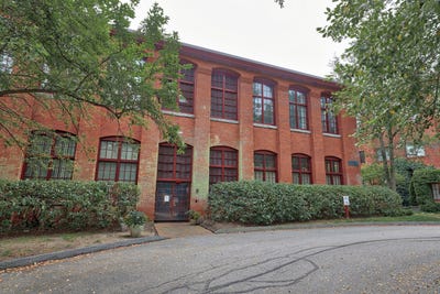 /international/us/839-main-street-torrington-ct-110101452403/?lang=en