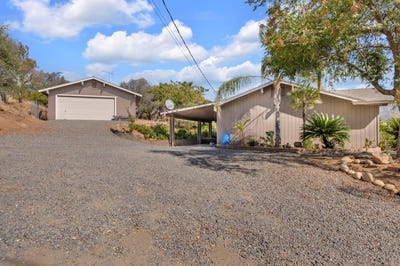 /international/us/37129-pebble-lane-yokuts-valley-ca-110120454580/