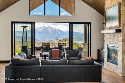 /international/us/182-kingbird-court-glenwood-springs-co-110108844746/