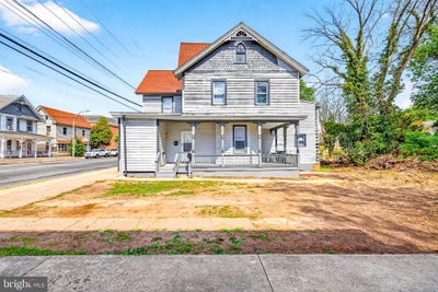 /international/us/216-w-division-street-dover-de-110107570673/