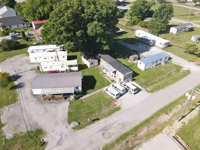 /international/us/66-e-washington-st-sebree-ky-110107983442/