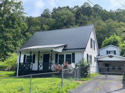 /international/us/53-meadow-breeze-lane-kermit-wv-110119551949/