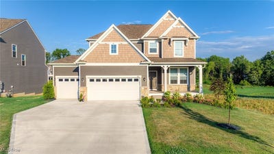 /international/us/3815-jacobs-lane-uniontown-oh-110100800708/?lang=en