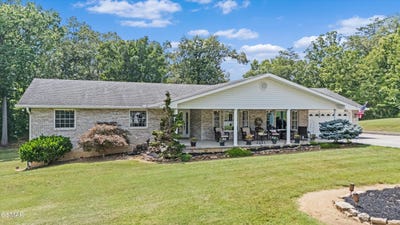 /international/us/220-cedarwood-dr-drive-sevierville-tn-110101245580/