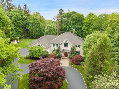 /international/us/122-mclain-street-bedford-corners-ny-110107170268/