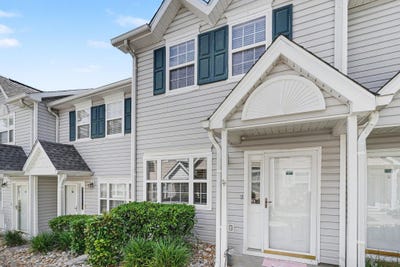 /international/us/703-1st-ave-s-north-myrtle-beach-sc-110109470214/