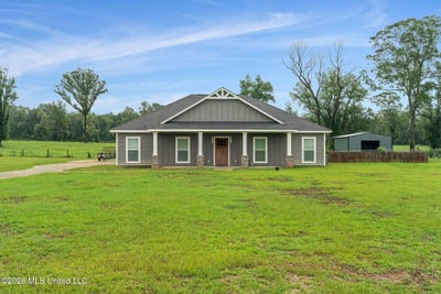 /international/us/113-water-oak-drive-lucedale-ms-110108919342/