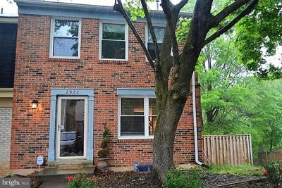 /international/us/2022-mayflower-drive-woodbridge-va-110107723217/