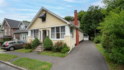/international/us/5-sampson-avenue-troy-ny-110109056013/