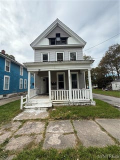 /international/us/274-washburn-street-lockport-ny-110110406094/