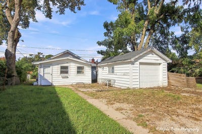 /international/us/420-washington-park-waukegan-il-110120411350/