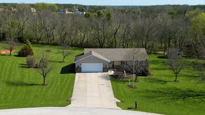 /international/us/2383-n-4070th-road-sheridan-il-110108013513/