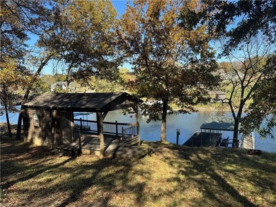 /international/us/lot-162-lake-viking-terrace-gallatin-mo-110103256398/