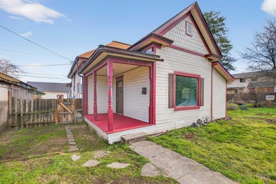 /international/us/833-8th-st-clarkston-wa-110106491124/