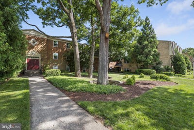 /international/us/858-college-parkway-rockville-md-110108935910/