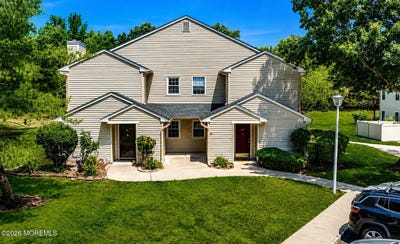 /international/us/471-hawthorne-place-morganville-nj-110108876254/