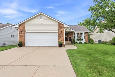 /international/us/8221-w-thurman-st-wichita-ks-110108500684/