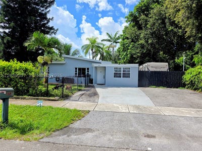 /international/us/102-williams-rd-west-park-fl-110110169342/