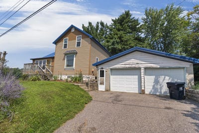 /international/us/402-e-broadway-rock-springs-wi-110101293511/