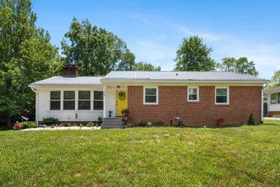 /international/us/703-barringer-drive-blacksburg-va-110100677676/