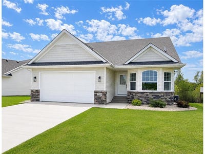 /international/us/2524-buchanan-lane-s-cambridge-mn-110108189522/