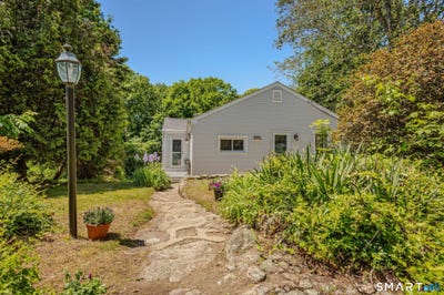 /international/us/42-shawandassee-road-waterford-ct-110108681275/