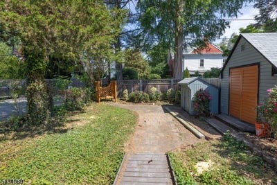 /international/us/46-delevan-st-lambertville-city-nj-110108219042/