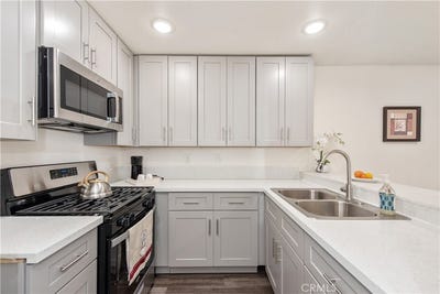 /international/us/450-e-4th-santa-ana-ca-110106783964/