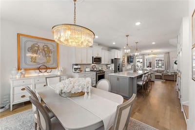 /international/us/870-mount-curve-boulevard-saint-paul-mn-110099522075/