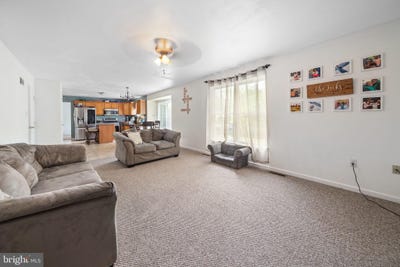 /international/us/106-sandy-way-coatesville-pa-110100331847/