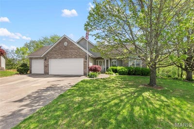 /international/us/677-pleasant-lake-drive-jackson-mo-110099064917/