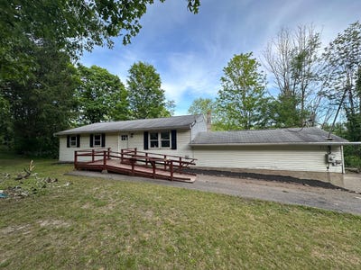 /international/us/306-colesville-rd-binghamton-ny-110108663129/