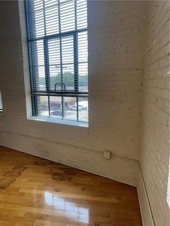 /international/us/20-newman-avenue-east-providence-ri-110102654668/