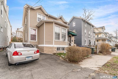 /international/us/1504-iranistan-avenue-bridgeport-ct-110106812552/