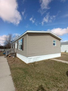 /international/us/5413-e-clover-mount-pleasant-mi-110098225399/