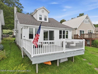 /international/us/59-w-shore-drive-thompson-pa-110110343215/