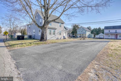 /international/us/309-n-main-street-greensboro-md-110105019930/
