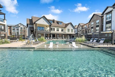 /international/us/4401-e-pflugerville-pkwy-pflugerville-tx-110103305064/