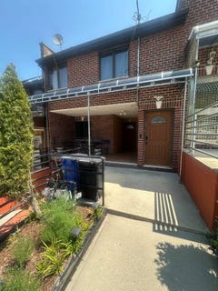 /international/us/5-07-127th-street-college-point-ny-110101363192/?lang=id