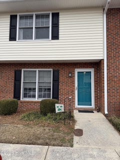 /international/us/2700-thackery-road-greenville-nc-110106176531/