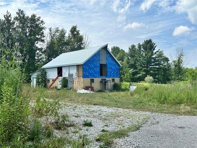/international/us/9368-madison-road-montville-oh-110099321593/