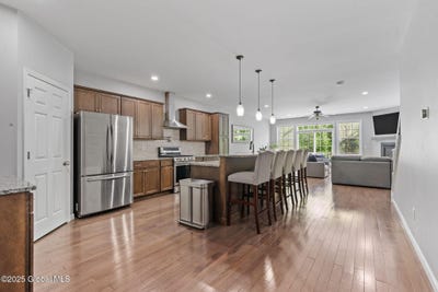 /international/us/21-stacey-way-north-greenbush-ny-110099988554/
