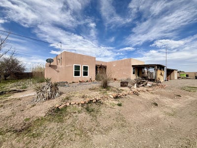 /international/us/87-camino-ulibarri-veguita-nm-110106621490/