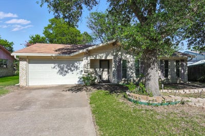 /international/us/325-hastings-drive-cedar-hill-tx-110101171434/