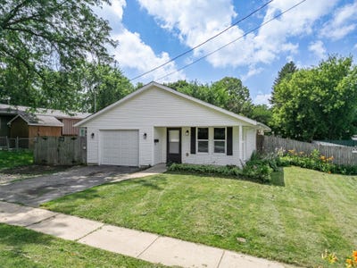 /international/us/551-w-menomonie-belvidere-il-110101144178/