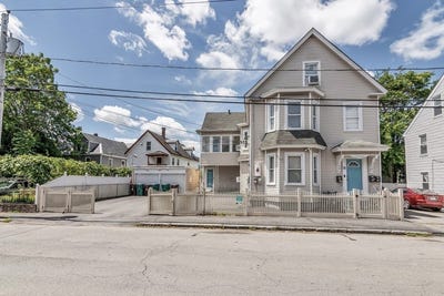 /international/us/73-pleasant-st-lowell-ma-110108977037/