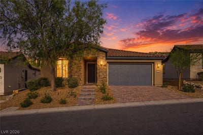 /international/us/92-lake-oasis-street-henderson-nv-110108239641/