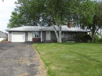/international/us/225-skowhegan-fairfield-me-110108398057/