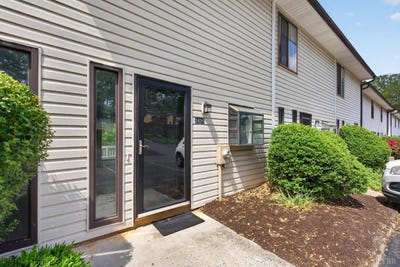 /international/us/1426-tenbury-drive-lynchburg-va-110107820912/