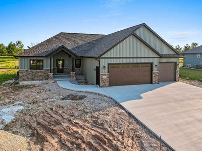 /international/us/1650-sweetbriar-way-green-bay-wi-110101214676/